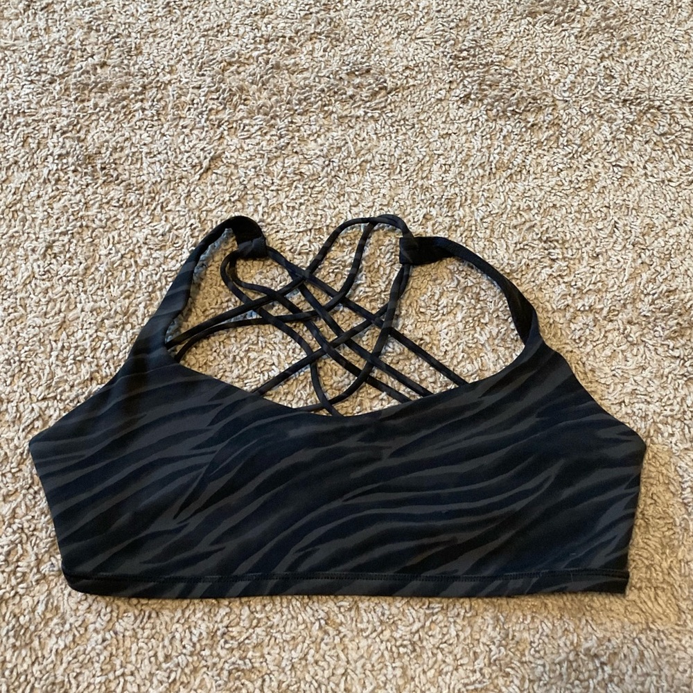 Lululemon bra 12